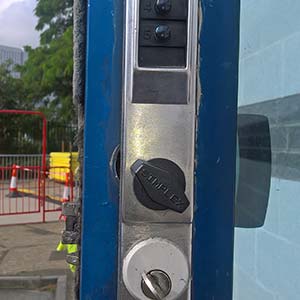 Gate lock services in Lakeside